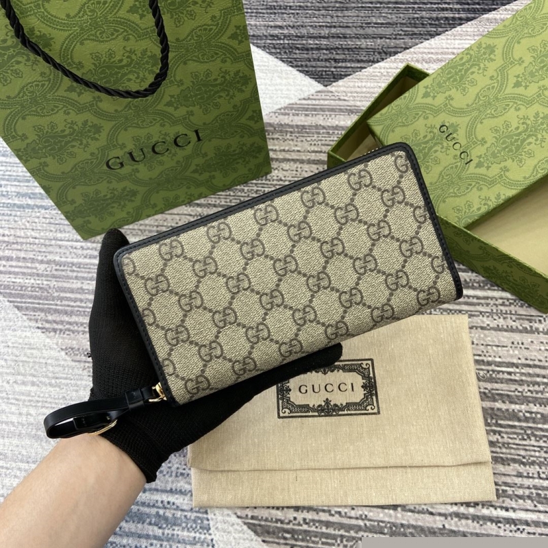 G*u*i wallets & purse